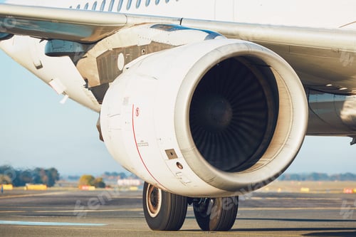Preview: Engine of the airplane