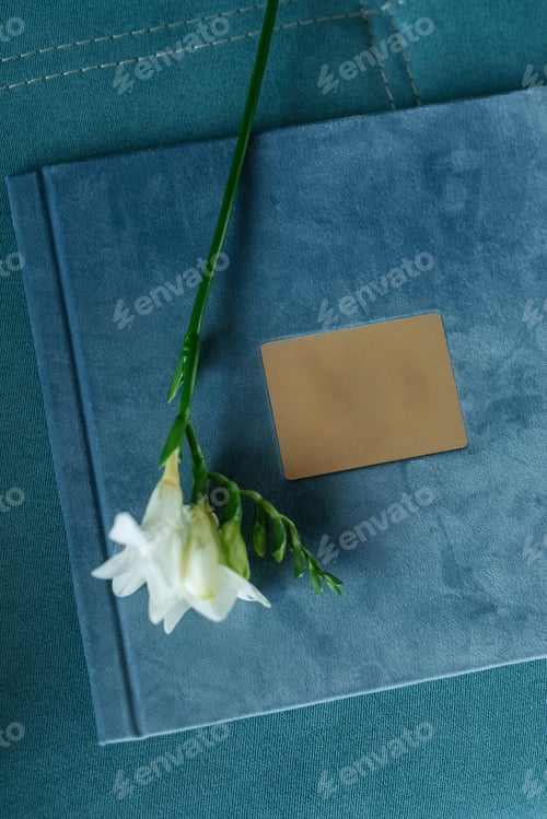 Preview: book of wishes for newlyweds