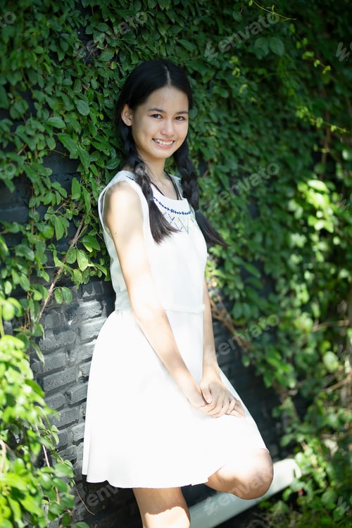 Preview: portrait young beautiful women smiling at camera.