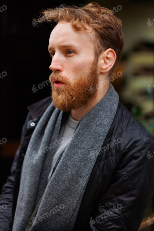 Preview: Close-up portrait of a bearded man outdoors