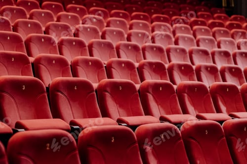 Vista previa: sillas de teatro vacías en el teatro