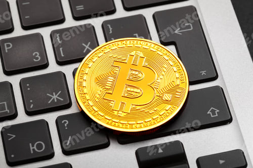 Vista previa: bitcoin on keyboard