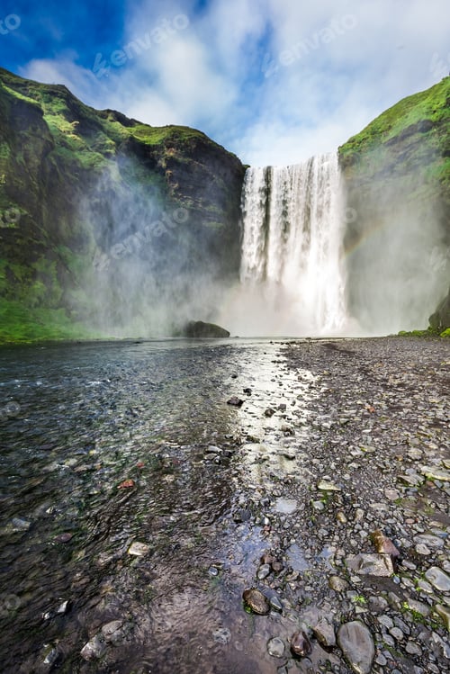 Preview: Stunning Skogafoss waterfall in Iceland in summer