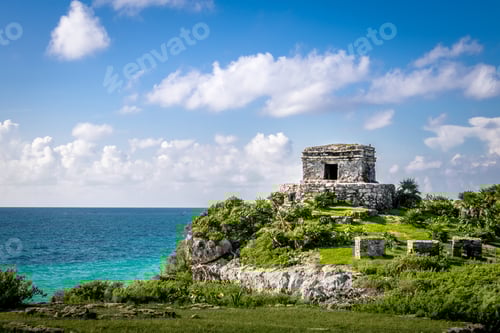 Preview: God of winds Temple and Caribbean sea - Mayan Ruins of Tulum, Mexico