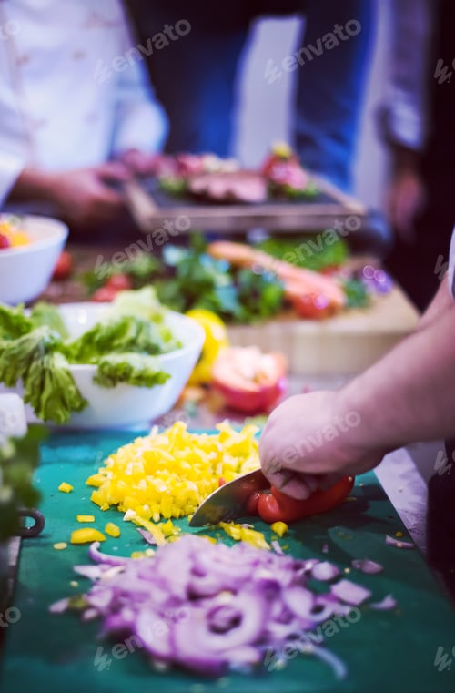 Preview: Chef hands cutting fresh and delicious vegetables