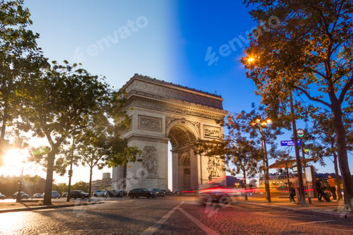 Preview: Night view of Arc de Triomphe - Triumphal Arc in Paris, France