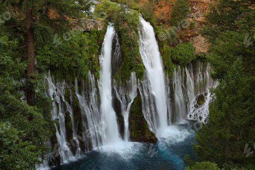 Preview: MacArthur Burney Falls in California