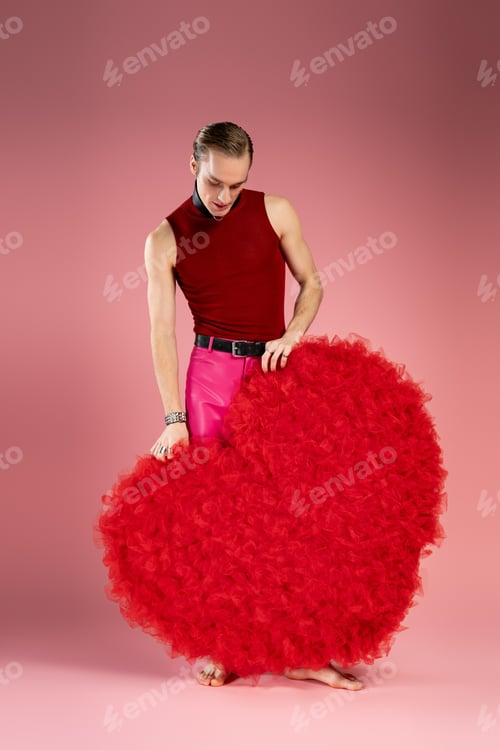 Preview: Joyful celebration of love and creativity on Valentine Day
