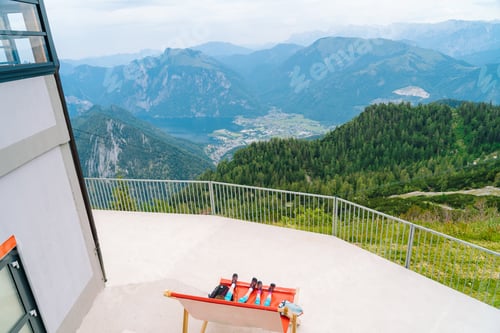 Preview: People in Alpen