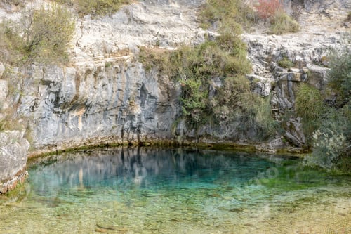 Preview: Pozo Azul (blue water well) of Covanera, Burgos, Spain