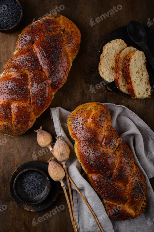 Preview: Traditional Jewish sabbath Challah bread