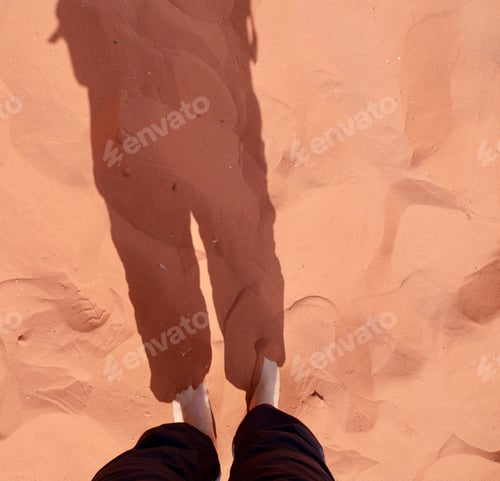 Preview: Shadow in sand