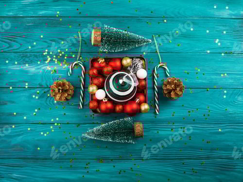 Preview: Christmas ornament in red box. Holiday mood
