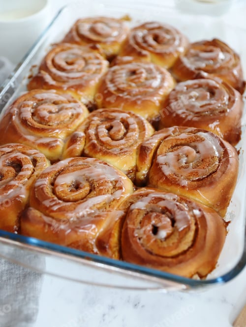 Preview: Cinnamon rolls
