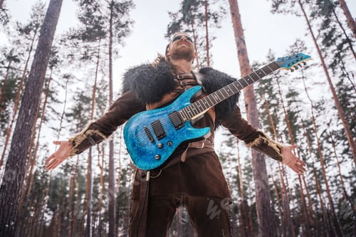 Preview: Viking Guitarist in Winter Forest