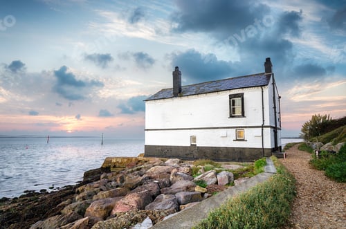 Preview: Cottage on the Sea Shore