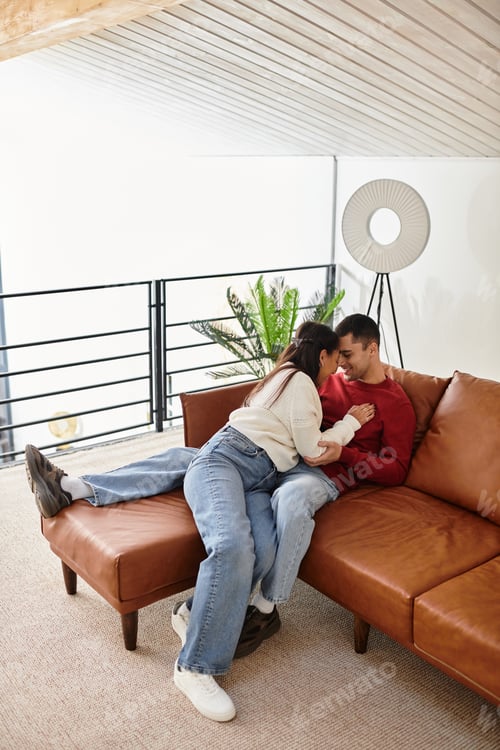Aperçu: Cozy winter moments shared by a beautiful couple in a modern apartment setting