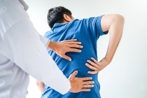 Preview: Physical Doctor consulting with patient About muscule pain