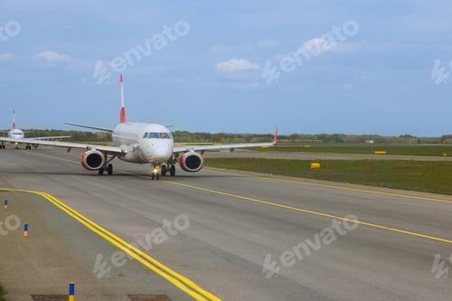 Preview: At present, aircraft on runway is getting ready for its scheduled departure and takeoff.