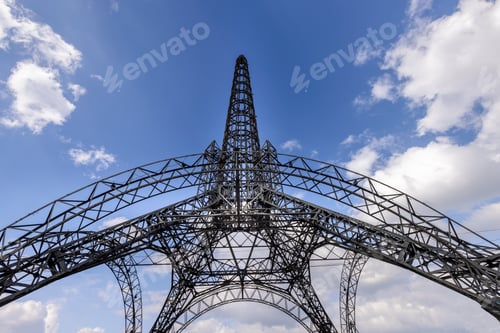 Preview: Guatemala, Guatemala City, Torre del Reformador steel Tower in financial city center