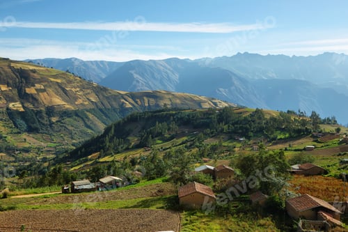 Preview: Views of houses and terraced fields in Ancash province, Peru