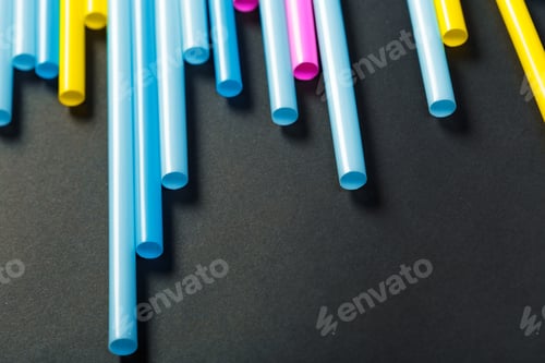 Preview: Colorful drinking straws