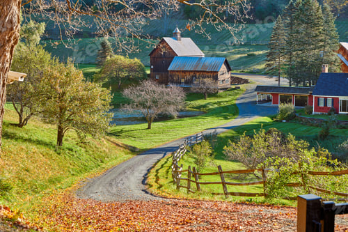 Preview: Sleepy Hollow Farm at sunny autumn day in Woodstock, Vermont, USA