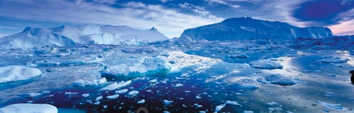 Preview: Landscape with icebergs and ice sheets on the ocean.