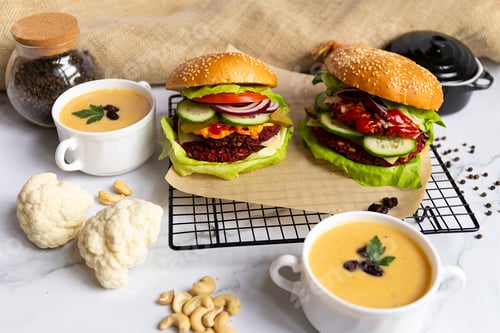 Preview: Vege beet burgers
