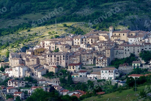 Preview: Barrea, old village in Abruzzi, Italy