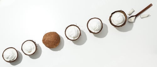 Preview: Summer dessert - ice cream, ice cream with coconut