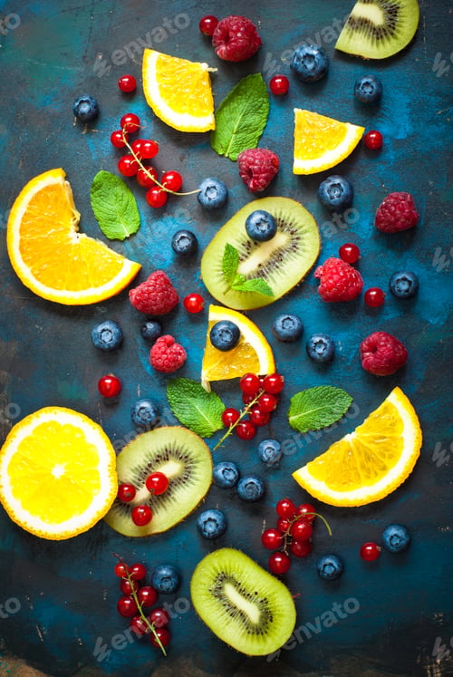 Preview: Fresh summer berries and fruits