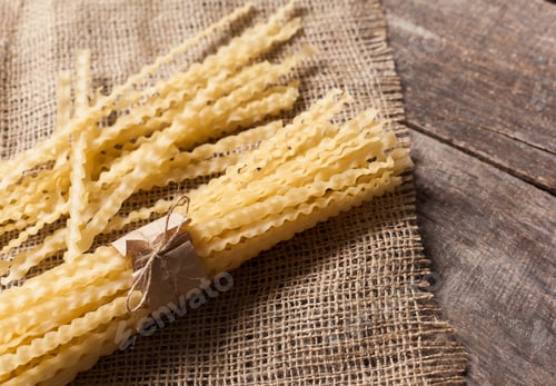 Preview: composition of raw pasta