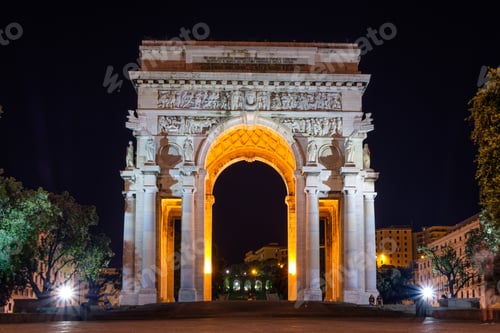 Preview: Victory Arch at night