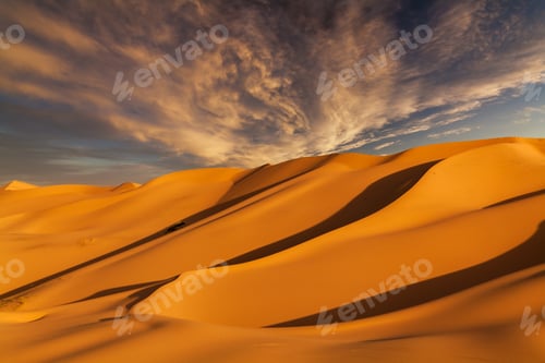 Preview: Beautiful sand dunes in the Sahara desert