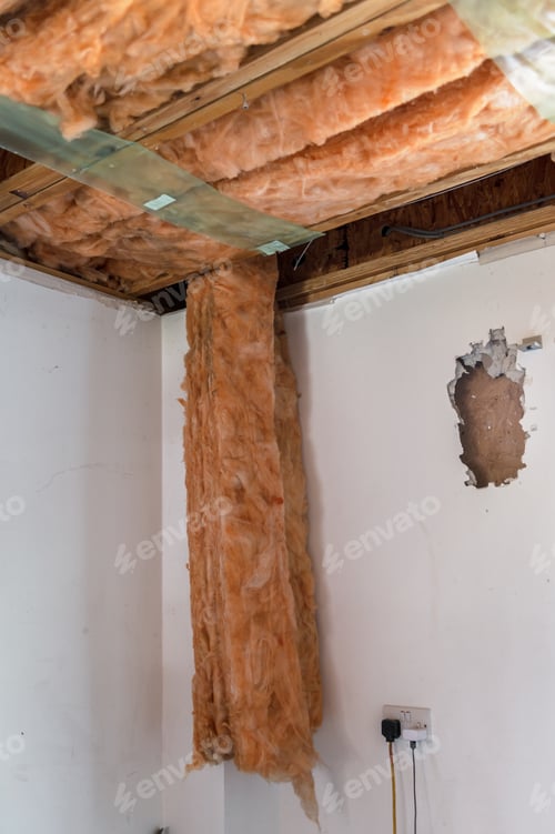 Preview: Deconstruction of room and garage