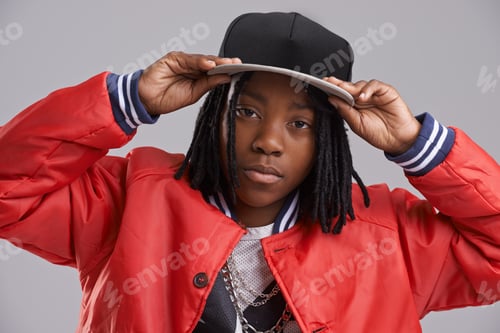 Preview: Rocking his swag