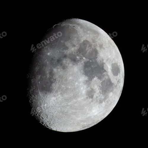 Preview: Moon in the night sky