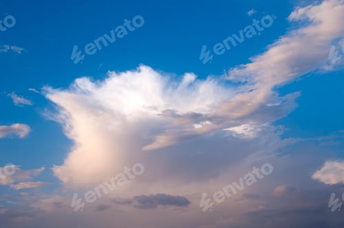 Preview: Dramatic sunset sky with clouds.