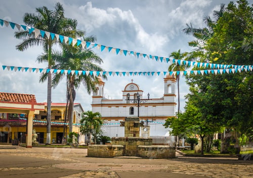 Preview: Main square of Copan Ruinas City, Honduras