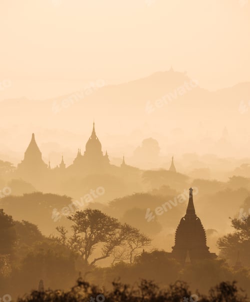 Preview: Scenic view of Bagan at sunset, Mandalay Region, Myanmar