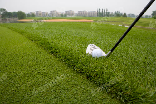 Preview: Close-up of chipping golf ball