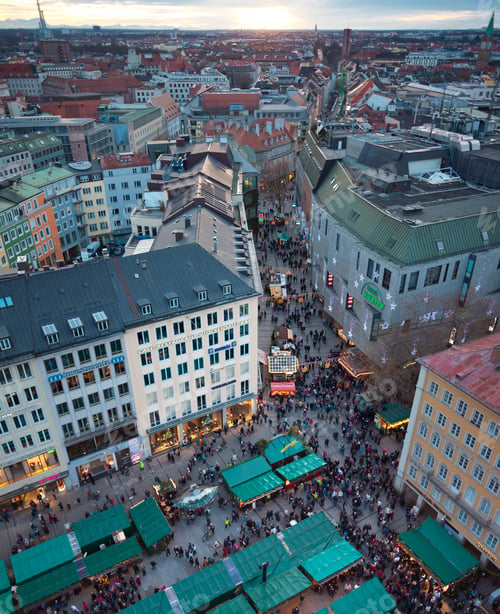 Preview: Aerial view of christmas markets in Munich
