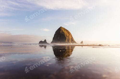 Preview: Mesmerizing shot of Haystack Rock at Cannon Beach in Oregon