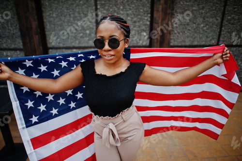 Preview: Stylish african american woman