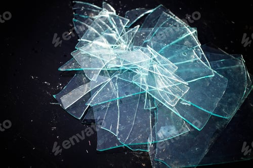 Preview: Broken glass pile pieces texture