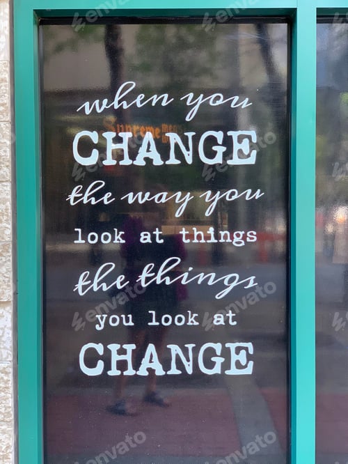 Preview: Inspirational message on a store window