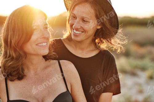 Preview: Mesmerizing shot of a lovely pregnant couple - lesbian family concept