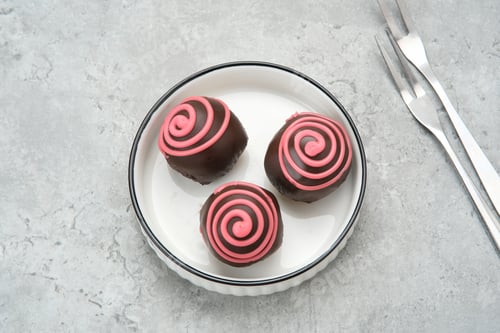 Preview: Chocolate Balls