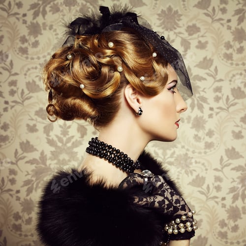 Preview: Retro portrait of beautiful woman. Vintage style